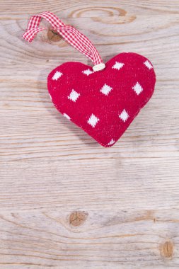 Etiketler kalp fonları