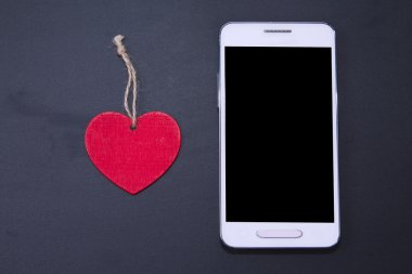 kalp ve arka plan ile hareket eden