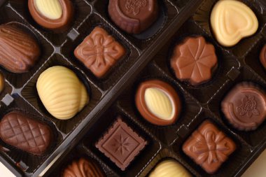 Yiyecek dokusu, geleneksel çikolata çeşitleri..