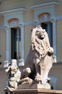 Asti, Piedmont, İtalya - Piazza Roma İtalya 'nın Birleşme Anıtı