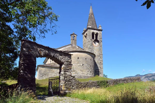 Saint Vincent Aosta Valley Italië 2021 Kleine Antieke Romaanse Kerk — Stockfoto