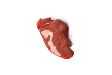 Beyaz arka planda çiğ tavuk ciğeri eti.