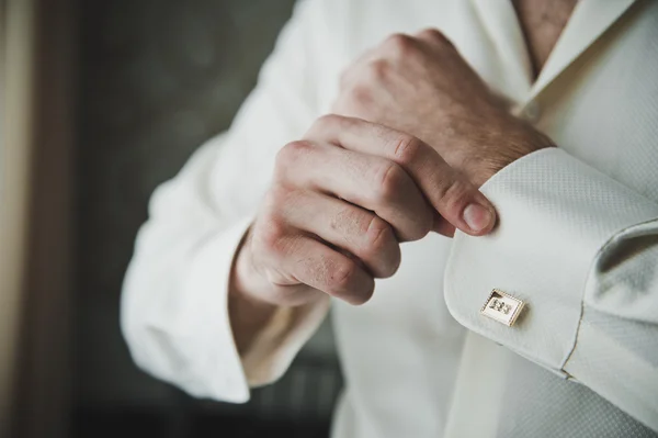 The process of dressing businessman 5249. — Stock Photo, Image