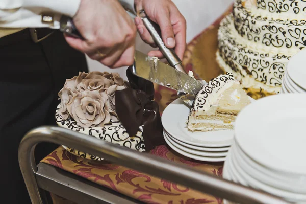 A divisão do bolo de casamento 5240 . — Fotografia de Stock