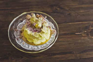 Ahşap masa 5439 kürsüye kek.