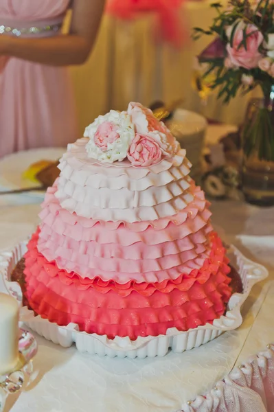 A large three-storey cake for the wedding 5753. — Stock Photo, Image