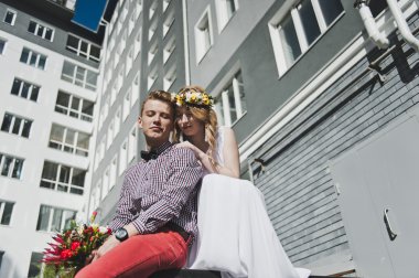 Gençlik büyük ev 5906 arka plan üzerinde.