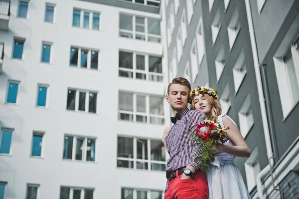 Gençlik büyük ev 5911 arka plan üzerinde.