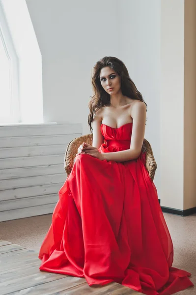 A girl in a red ball gown 5975. — Stock Photo, Image