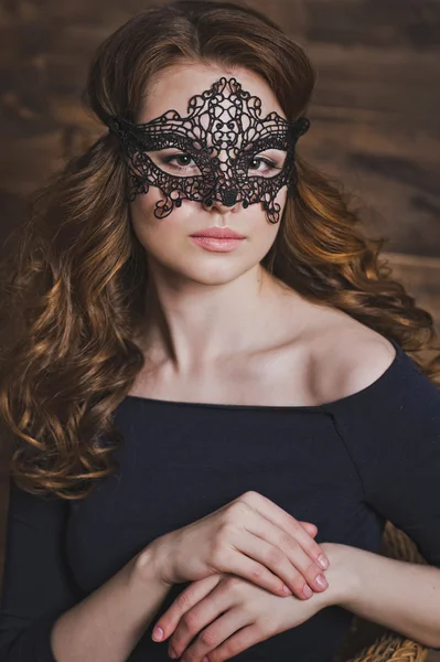 Portrait of a girl in a black masquerade mask 5967. — Stock Photo, Image