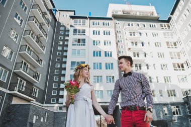 Gençlik büyük ev 5914 arka plan üzerinde.