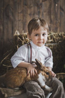 Çocuklar ve hayvanlar arkadaş 6050 oldular.