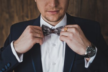 Papyon 6406 bağlayan adam.