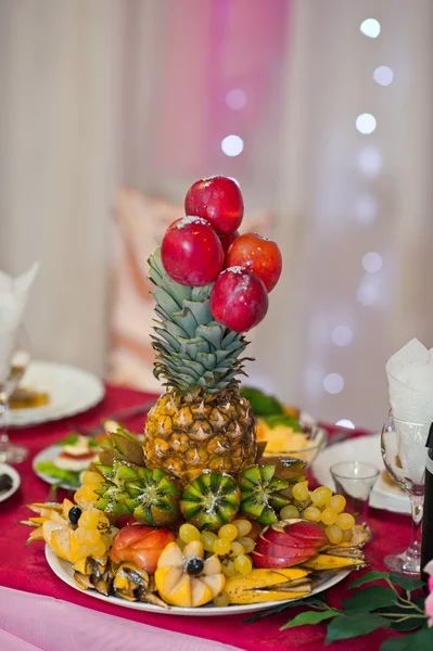 Enligt tabellen 908. — Stockfoto