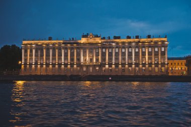 Şehir Petersburg St, gelen motor gece sayısı 1179 gemi..