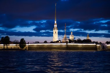 Peter ve Paul Fortress 1219 gece fotoğrafları.