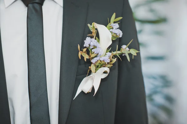 Adornos en un bolsillo de traje 1398 . — Foto de Stock