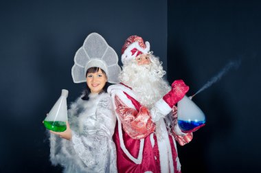 Yeni yıl sahnelerde laboratuvar 1495.