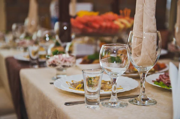 Mesa con alimentos 1704 . — Foto de Stock