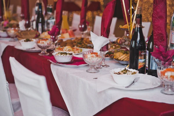 Mesa con alimentos 2245 . — Foto de Stock