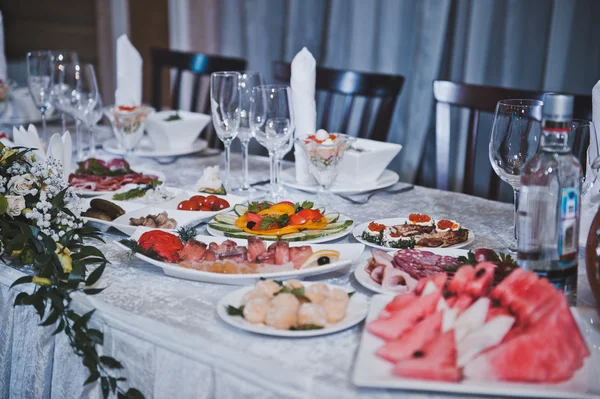 Table with dishes with food 2270. — Stock Photo, Image