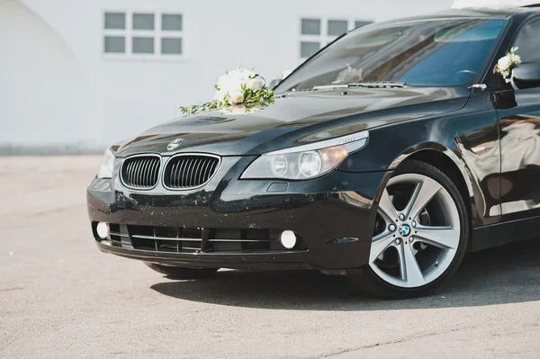 The car with flowers 2366. — Stock Photo, Image