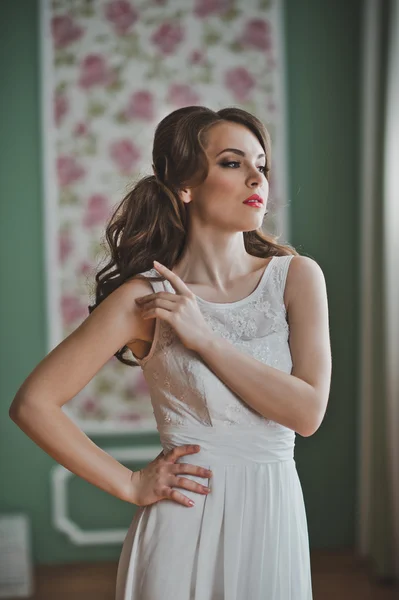 Portrait close up of the girl white dress 2699. — Stock Photo, Image