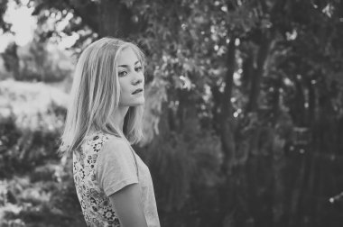 Kızın ağaçları 3320 karşı.