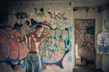 Bir zincir 3500 Zincirli adam.