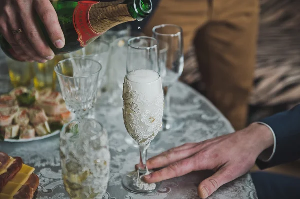 Filling the glass with champagne 3508. — Stock Photo, Image