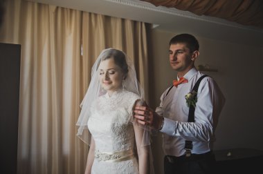 Yeni evliler 3766 törenden önce karşılamak.