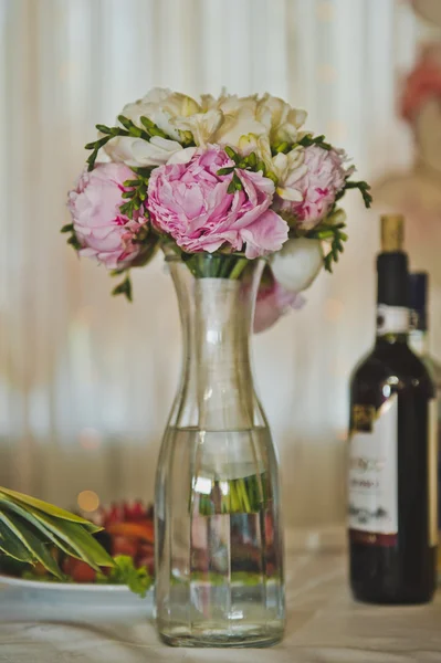 Una botella de flores 4271 . — Foto de Stock