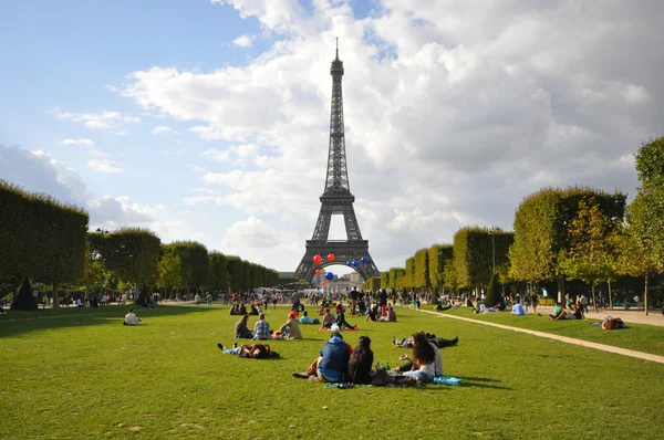 Early autumn in Paris — Stock Photo, Image