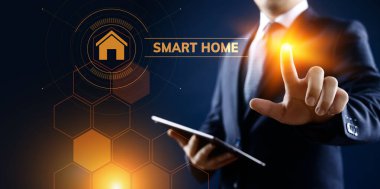 Ekrandaki şeylerin konseptinin akıllı ev yaşamı otomasyonu IOT interneti.