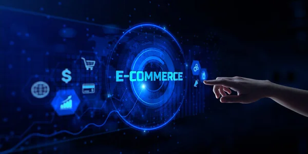 E-commerce Online marketing zakupy internetowe. Ręczne naciśnięcie przycisku na ekranie. — Zdjęcie stockowe