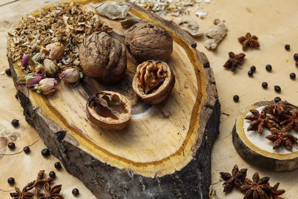 Ceviz yıldız anason