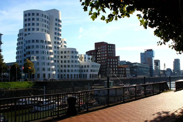 Vista Edificio Futurista Düsseldorf Duesseldorf Alemania —  Fotos de Stock