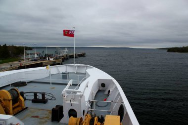 Feribotla Manitoulin Adası 'na gidiyorum.