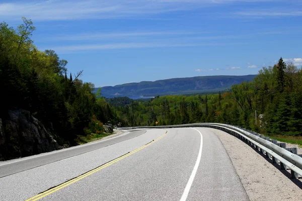 Viaje Por Carretera Canadá Hermoso Día Para Conducir Autopista Canadá — Foto de Stock