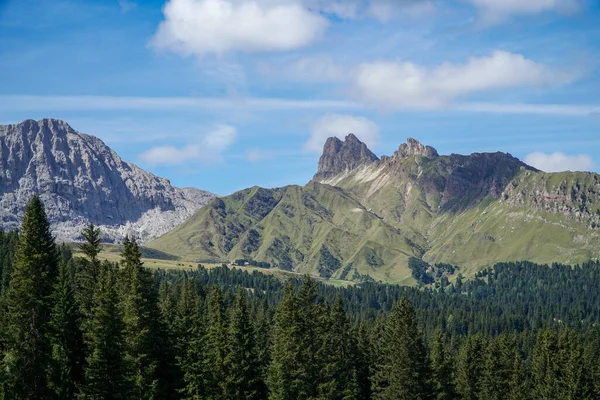 Die Markante Forcella Denti Terrarossa Auf Der Seiser Alm Den — Stockfoto