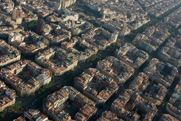 Jusqu'à un million de personnes convergent vers Barcelone pour rejoindre un rassemblement réclamant l'indépendance de la Catalogne — Photo