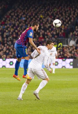 Cristiano Ronaldo ve Dani Alves