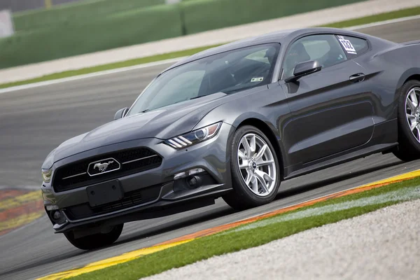 Ford Mustang 2015 — Zdjęcie stockowe