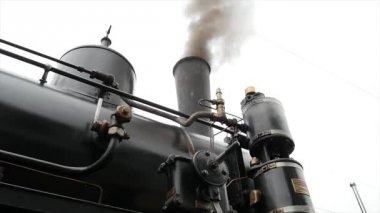 eski tren lokomotifi.