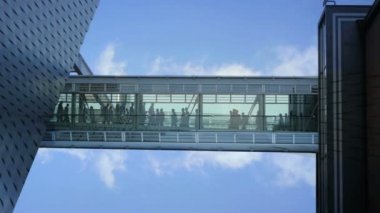 yürüyüş iş adamları.