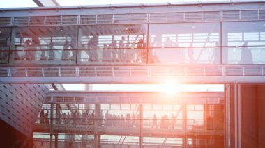 yürüyüş iş adamları.