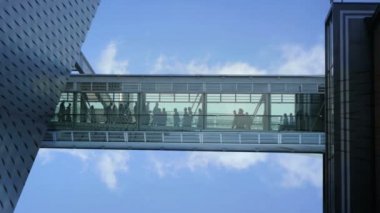 yürüyüş iş adamları.