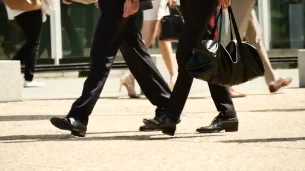 Business people walking — Stock Video