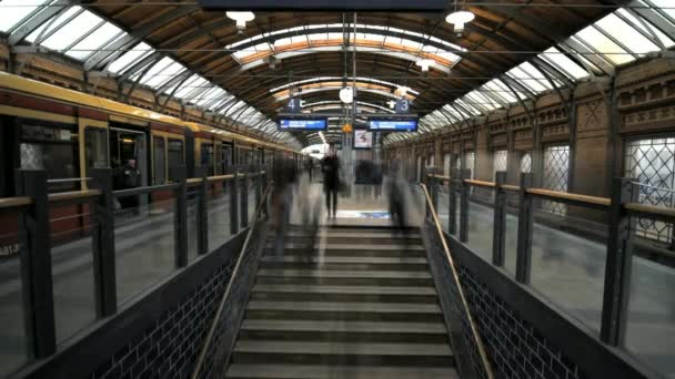 Caducidad del transporte en tren — Vídeos de Stock