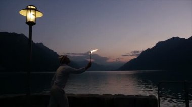 Alev nefes yangın tükürme ateş